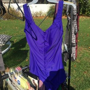 One-piece bathing suit